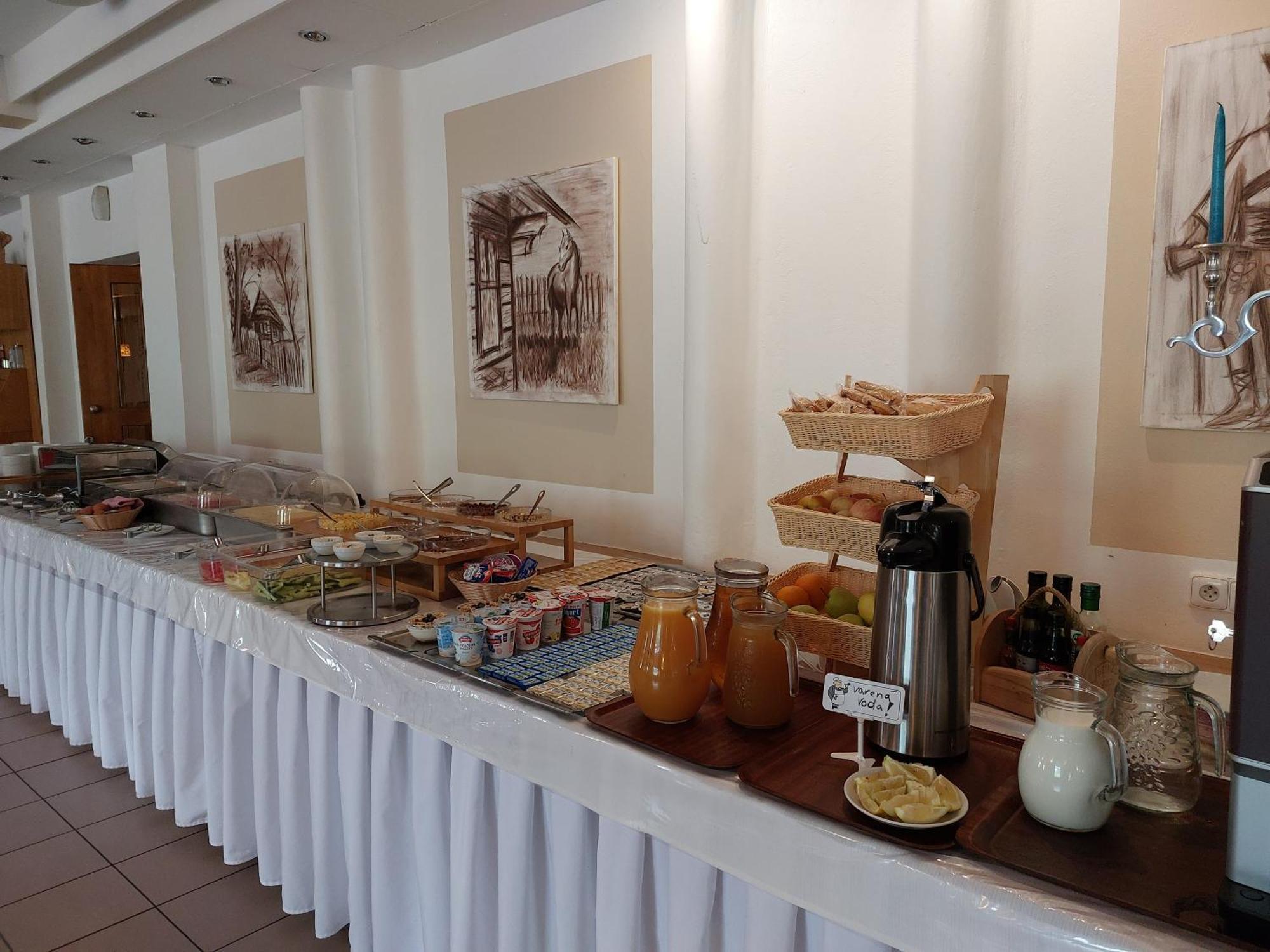 Hotel Gold Terhely Kültér fotó